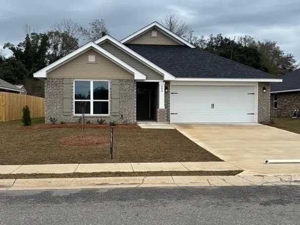 688 Mayflower Dr, Foley, AL 36535
