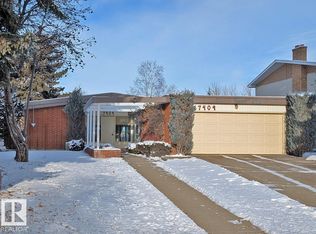 7404 Rowland Rd NW, Edmonton, AB T6A 3W1