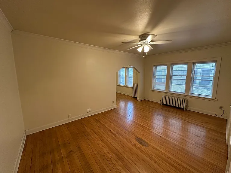 3825 N Oakland Ave — Photo 18
