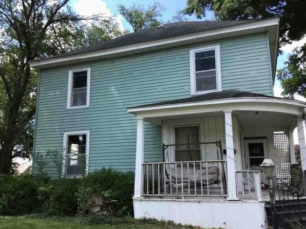 109 N Pine St, Bloomfield, IA 52537