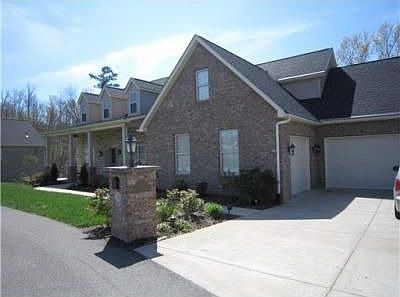 2nd image of 92 Tackett Cir