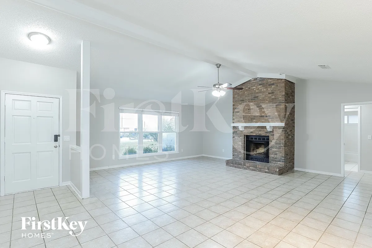 Building Photo - 2391 Stonebridge Dr