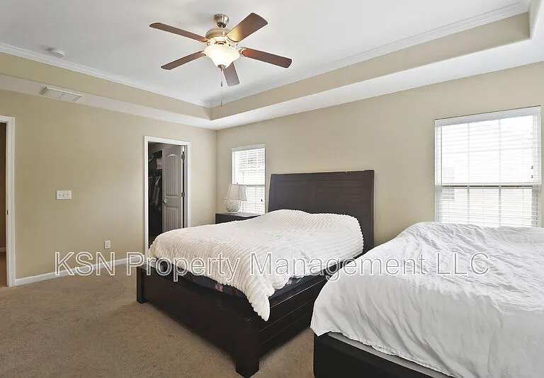 144 Tahoe Dr — Photo 41