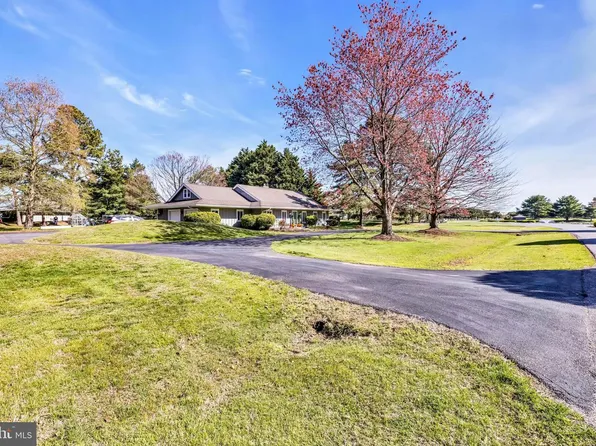 301 Penny Dr, Stevensville, MD 21666