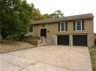 11100 Walrond Ave, Kansas City, MO 64137