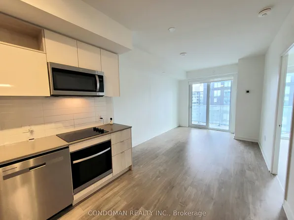100 Dalhousie St #2408, Toronto, ON M5B 0C7