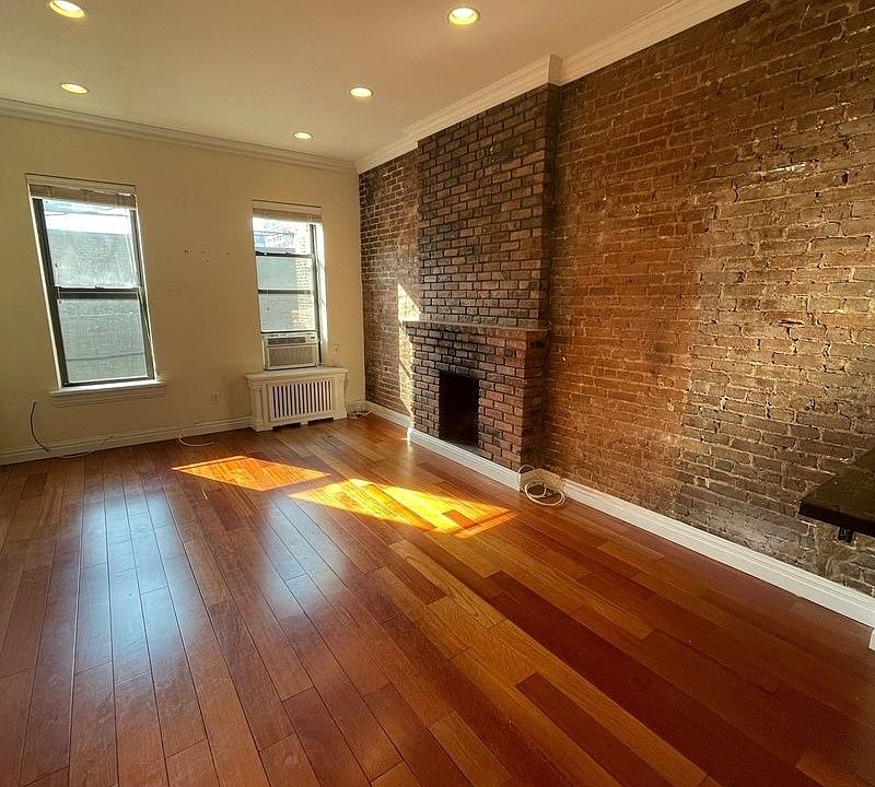 1st image of 302 Columbus Ave APT 4C