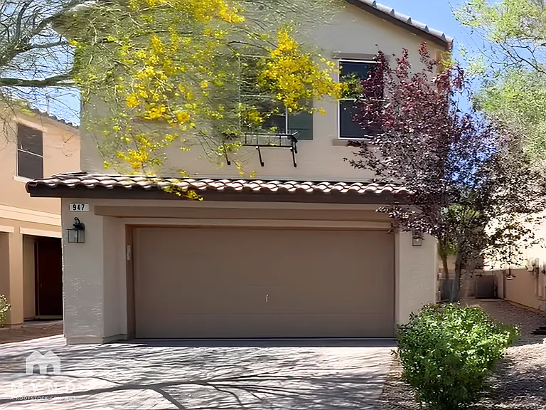 947 Spiracle Ave — Photo 1
