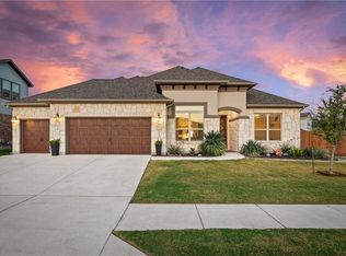 110 Skylark Ln, Hutto, TX 78634