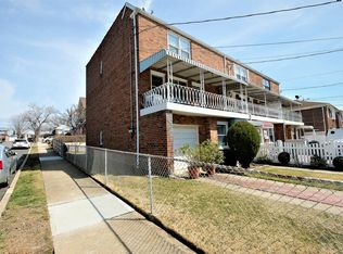17029 Lithonia Ave, Fresh Meadows, NY 11365