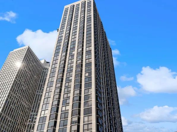 2650 N Lakeview Ave APT 4102, Chicago, IL 60614