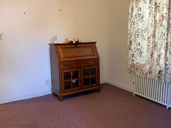 4th image of 126 Bryson Ave