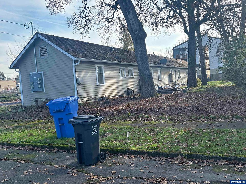2nd image of 1340-1354 Lee St SE