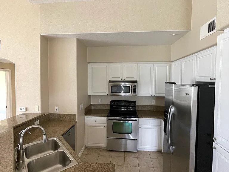 4165 Executive Dr #F401 — Photo 5