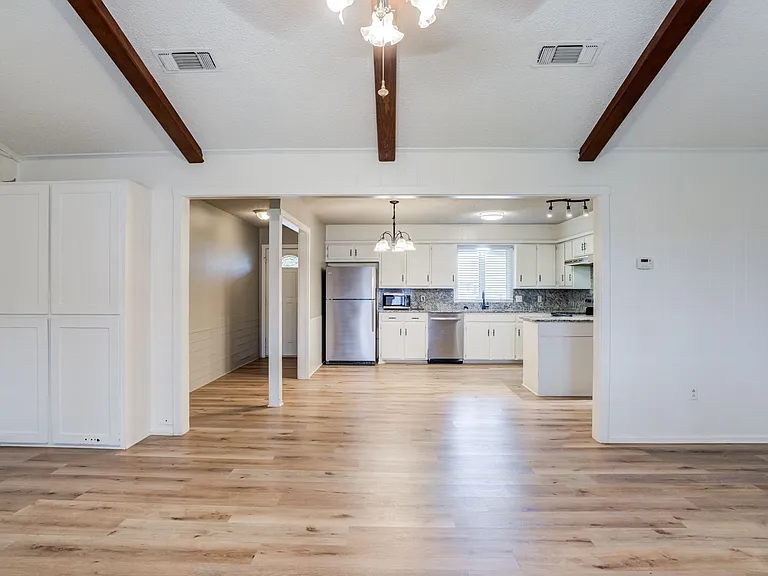810 Mimosa Ave — Photo 14