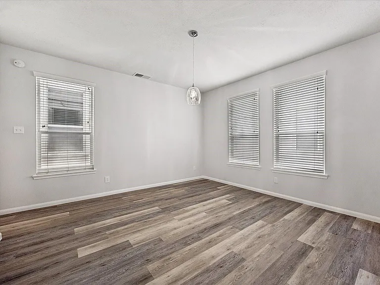 3328 Masters Point Dr — Photo 12