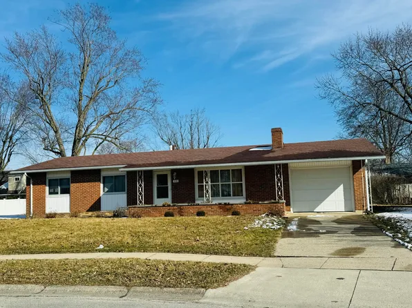 305 Dogwood Dr, Celina, OH 45822