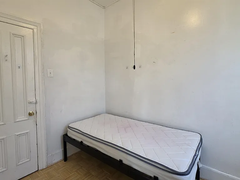23 Sherman Pl #2 — Photo 12
