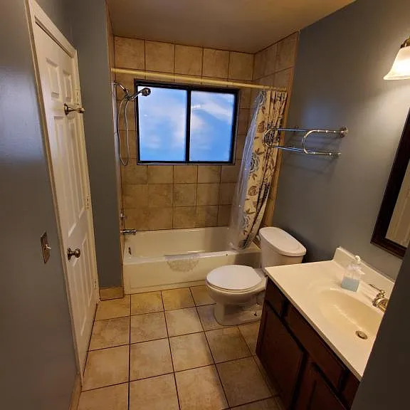 357 Bloomfield Ln — Photo 4
