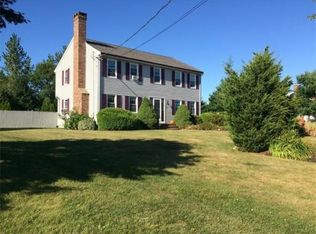 14 Laura Ln, Fairhaven, MA 02719