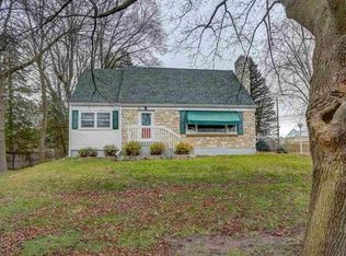 5212 McKenna Rd, Monona, WI 53716