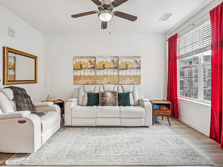 9185 Wilde Ln #201 — Photo 8