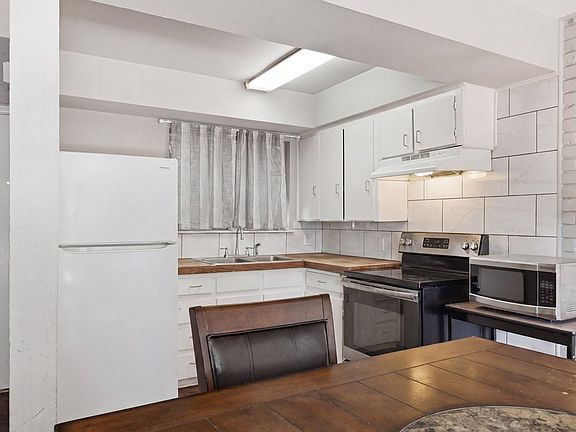 5th image of 3000 W Illinois Ave APT 24