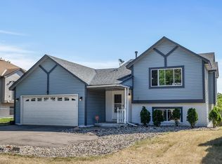 2226 English St, Saint Paul, MN 55109