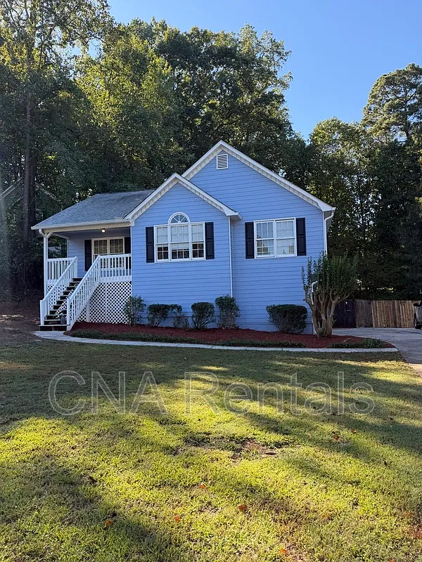3 bed, 2.0 bath, 1875 sqft, $2,100 — Photo 1