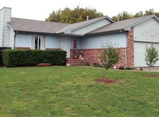 1609 N Prairie Run Cir, Mulvane, KS 67110