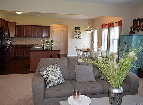 4th image of 300 Fesperman Cir
