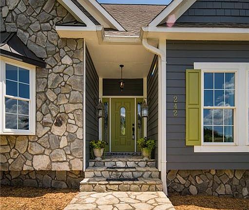 4th image of 242 Crain Branch Ln