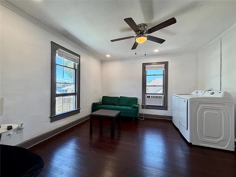 1057 7th Ave N #3 — Photo 9