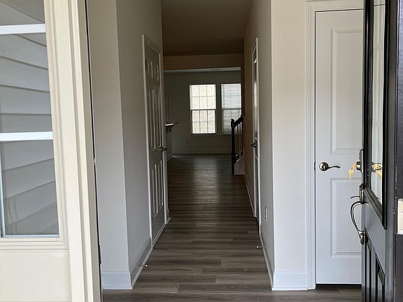4th image of 2106 Solana Woods Dr
