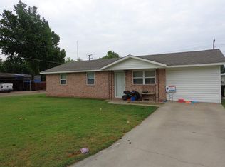 1902 W Oak Ave, Duncan, OK 73533