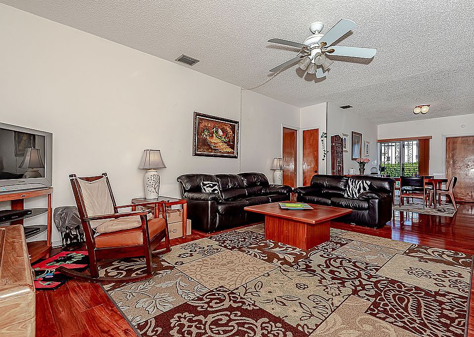 1st image of 335 Romano Ave