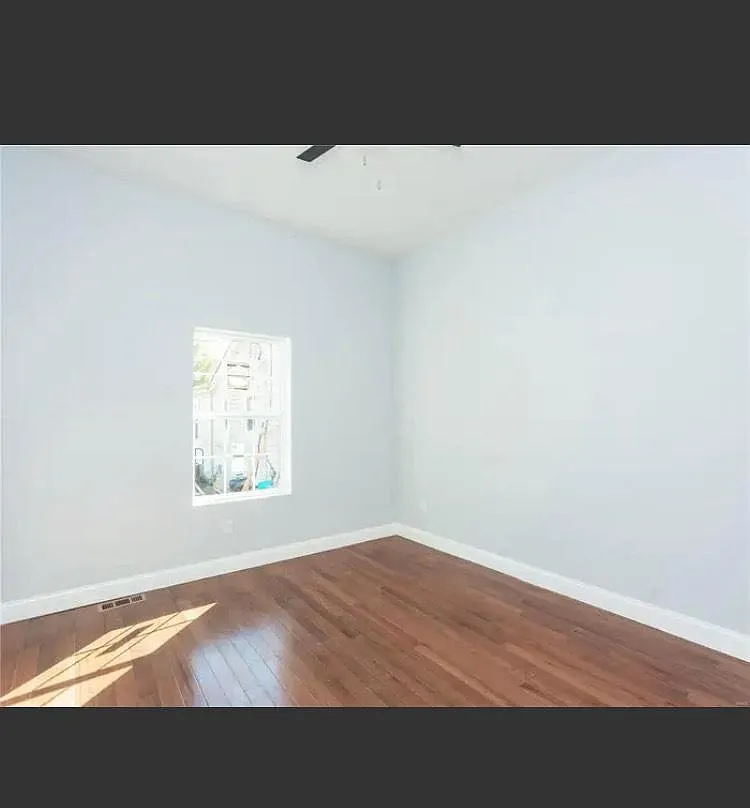 3 bed, 1580 sqft, $2,300 — Photo 2