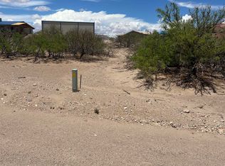 702 Hawthorne Dr, Elephant Butte, NM 87935