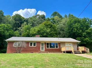 169 Double Island Rd, Burnsville, NC 28714