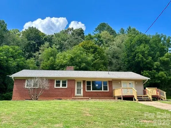 169 Double Island Rd, Burnsville, NC 28714