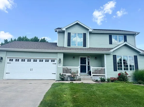 8820 Truchard Rd, Lincoln, NE 68526