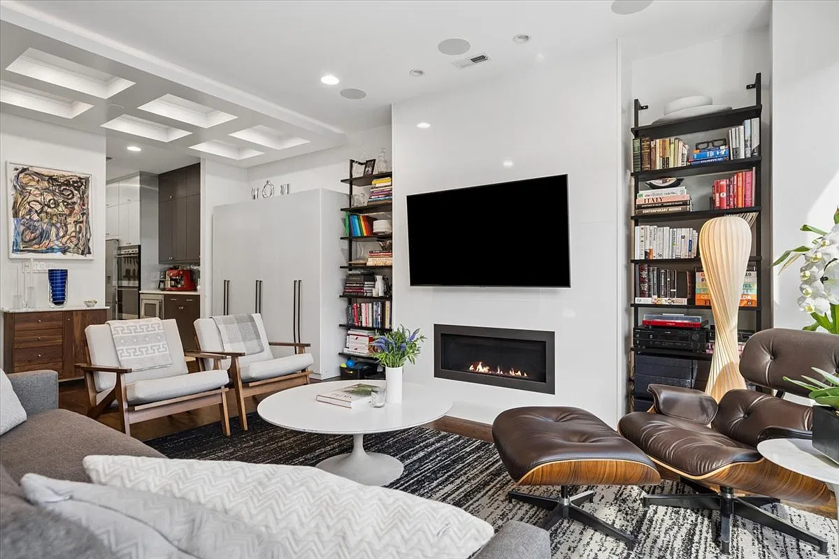 2 bed, 1350 sqft, $4,250 — Photo 4