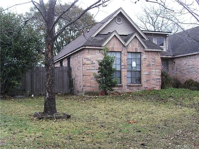 2nd image of 15618 Wildwood Lake Dr