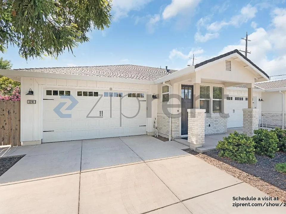 3291 Rockhampton Dr