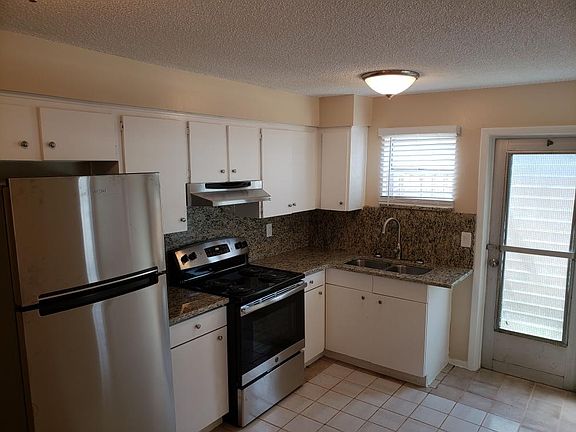 5th image of 2768 46th Ave N