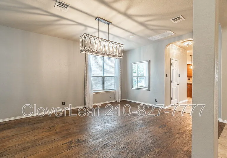 409 Loch Lomond Dr — Photo 7