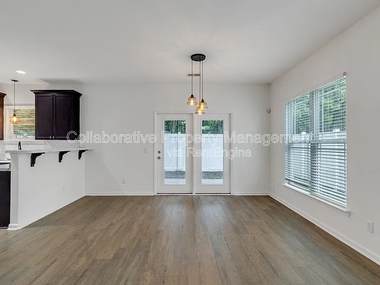 590 Summer Hill Way — Photo 6