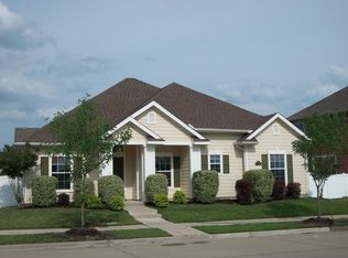 1104 Cotton Exchange Dr, Aubrey, TX 76227