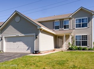 2910 Heather Ln, Montgomery, IL 60538