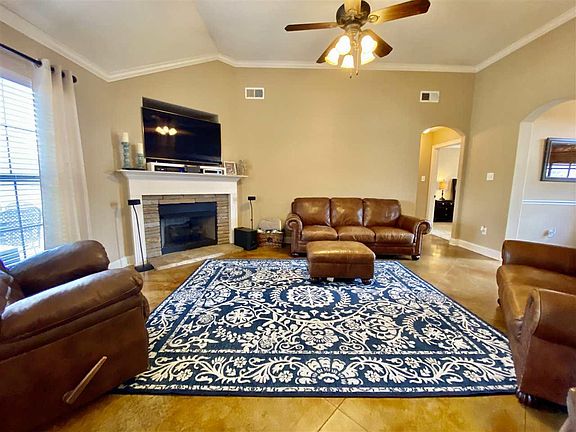 4th image of 280 White Pine Pl